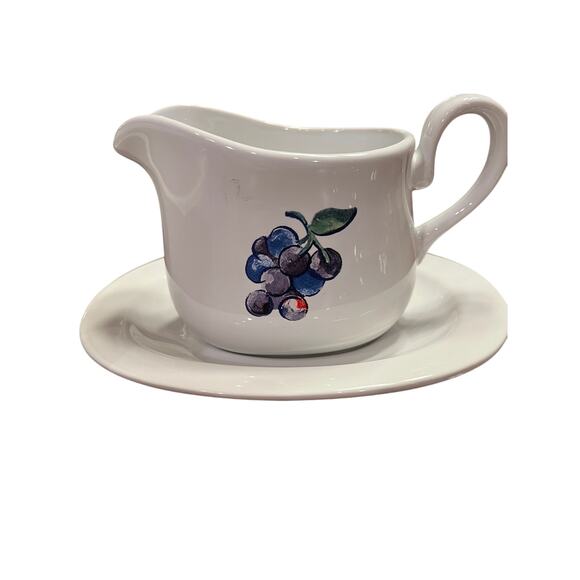 Corelle Coordinates Gravy Boat with Attached Underplate - Picture 2 of 5